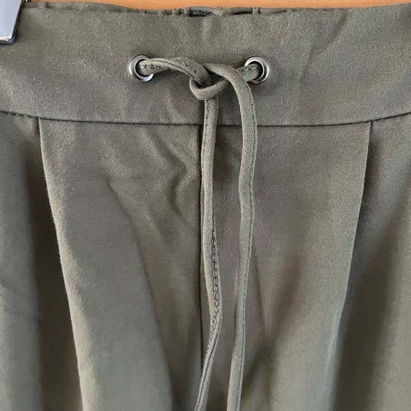 Jogger style pants - Picture 2 of 7